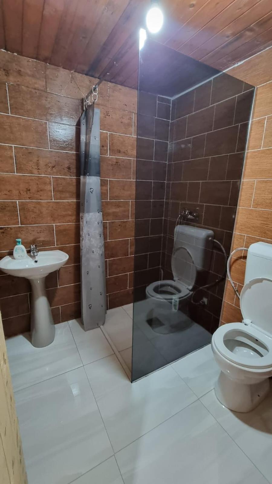 Bujtina2 Pensjonat *