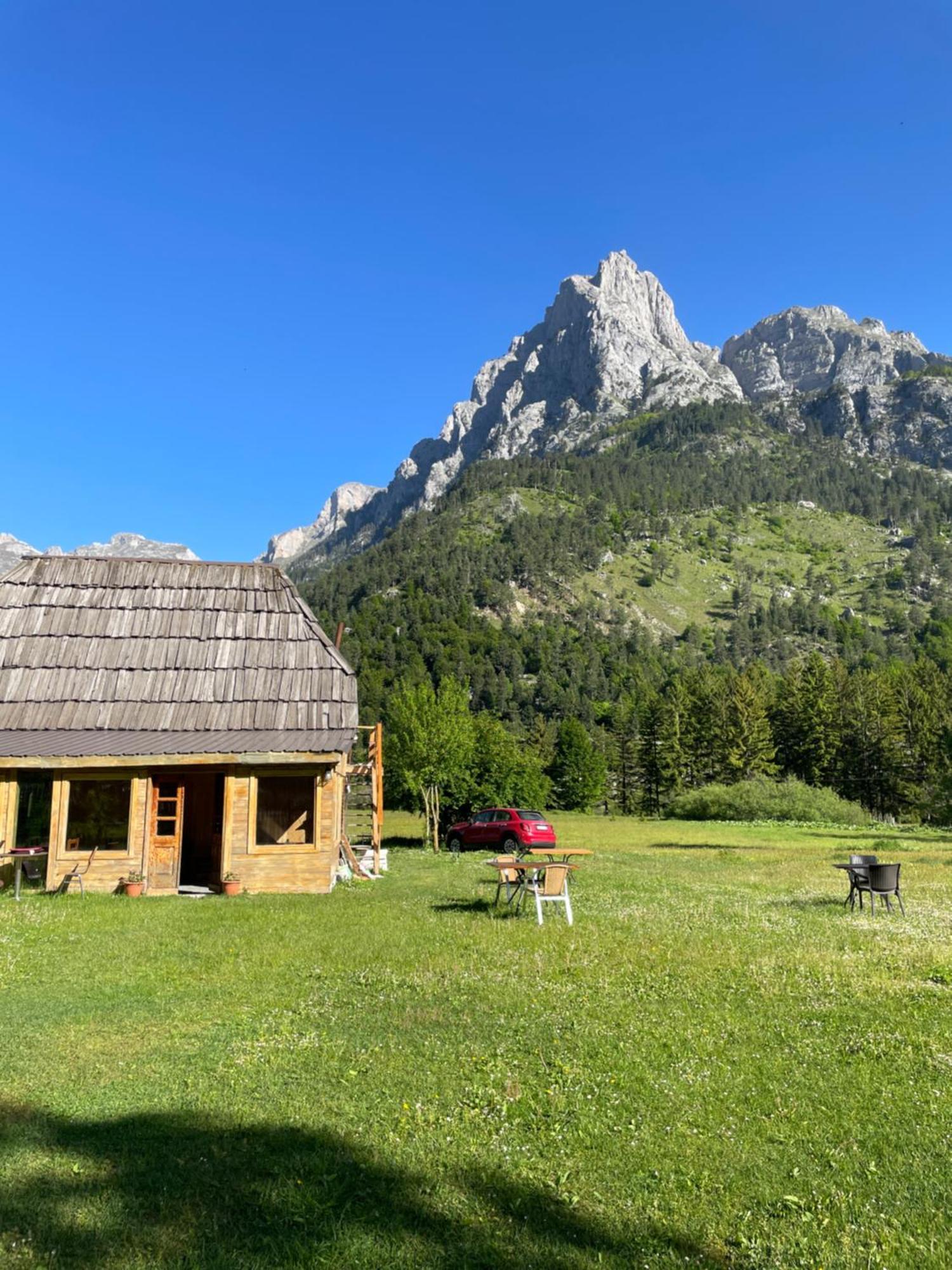 Bujtina2 Pensjonat Valbone