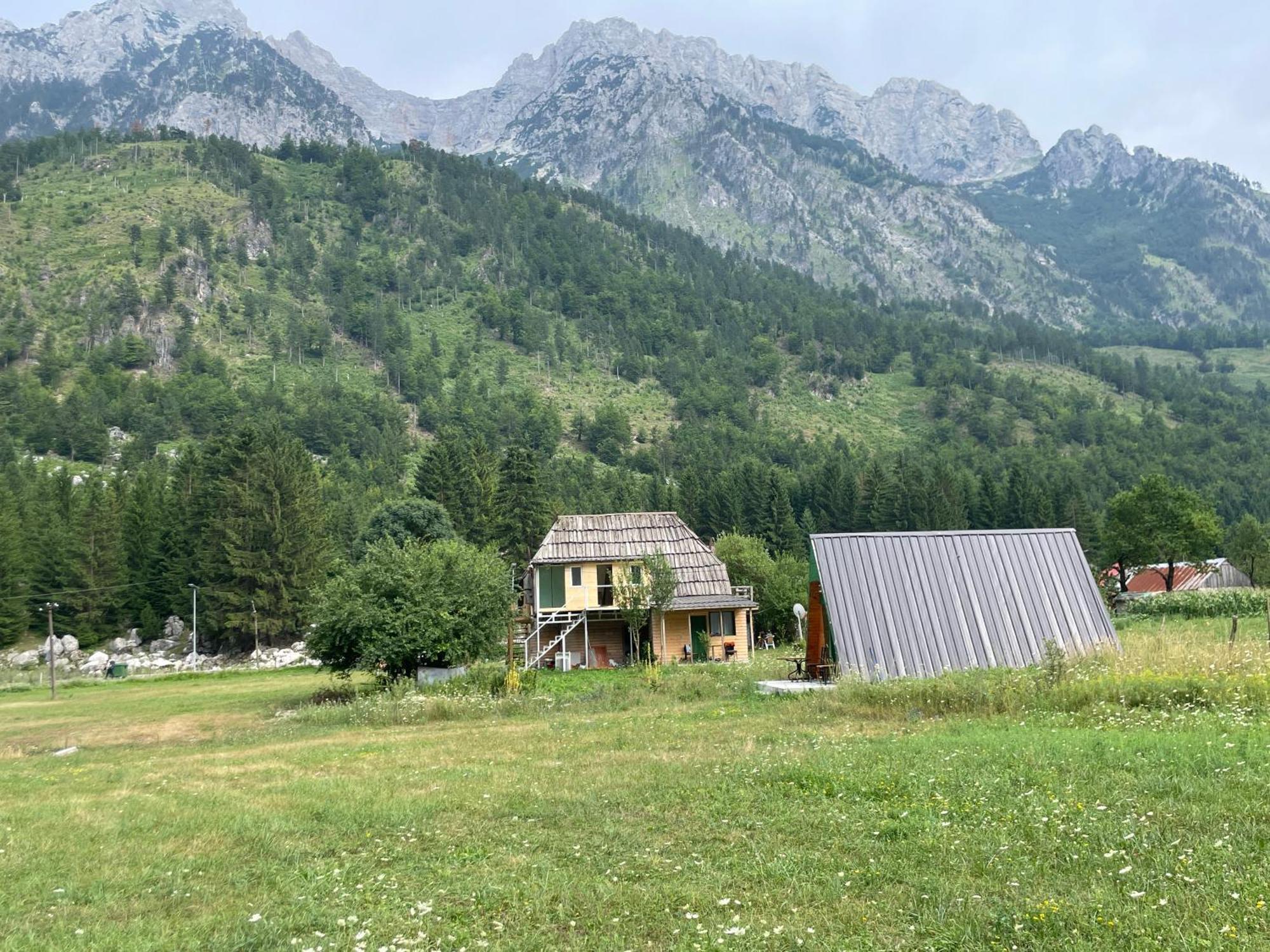 Bujtina2 Pensjonat Valbone